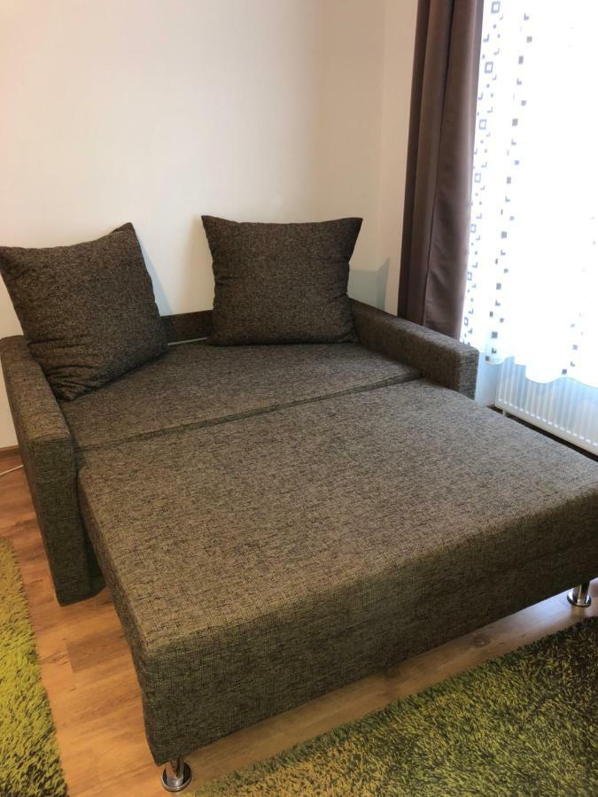 Poppys Apartment Арад Екстериор снимка